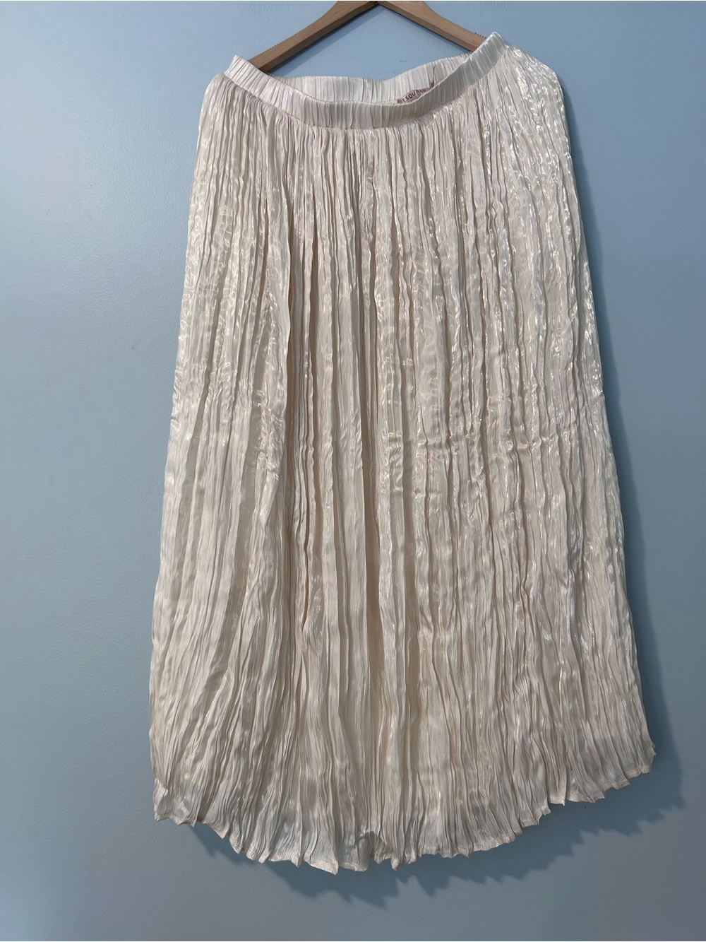 Esqualo crinkle skirt in size 14. New with tags